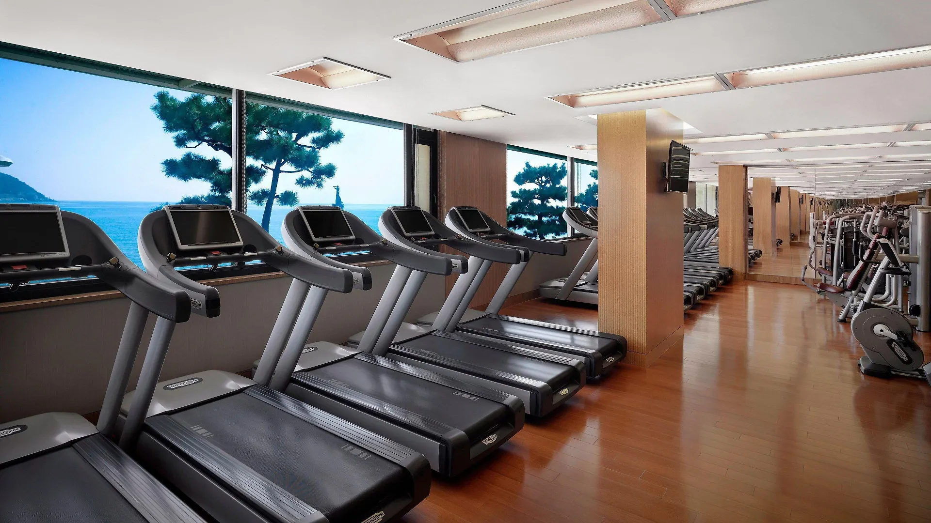 The Westin Josun Ciudad Metropolitana de Busan Hotel